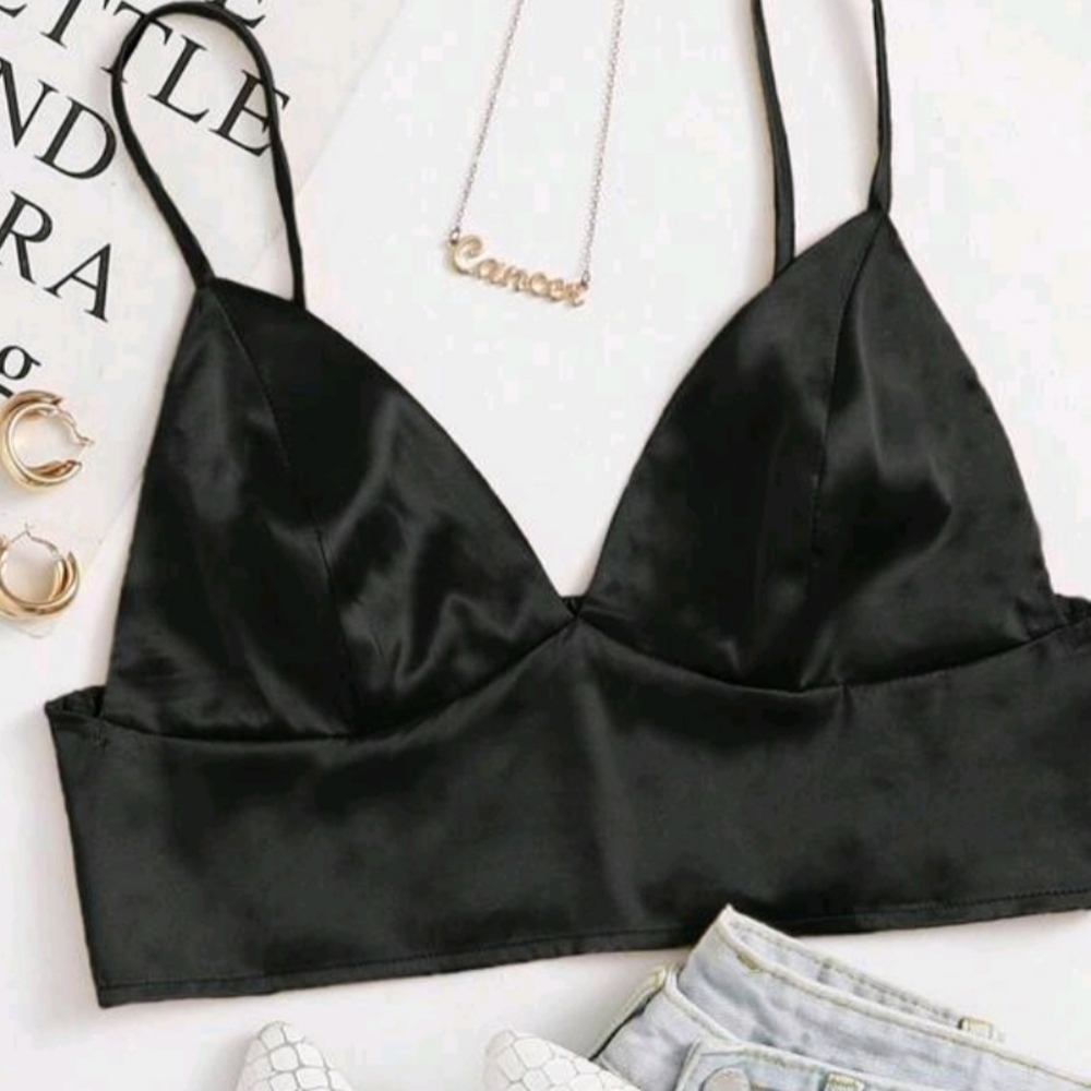 Datin Crop Top